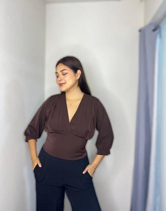 Blusa Valen ATRAZONIE Marron,Blanco, Beige, Negro