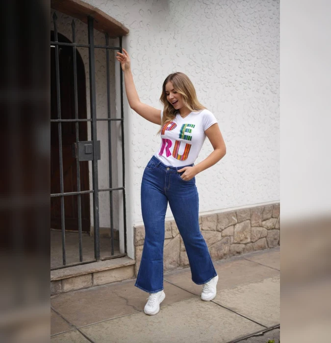 Flared Jeans