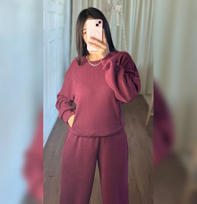 Polera Y Buzo Conjunto Comfy DIVASS Guinda