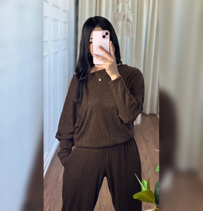 Polera Y Buzo Conjunto Cuello Arriba DIVAS Negro